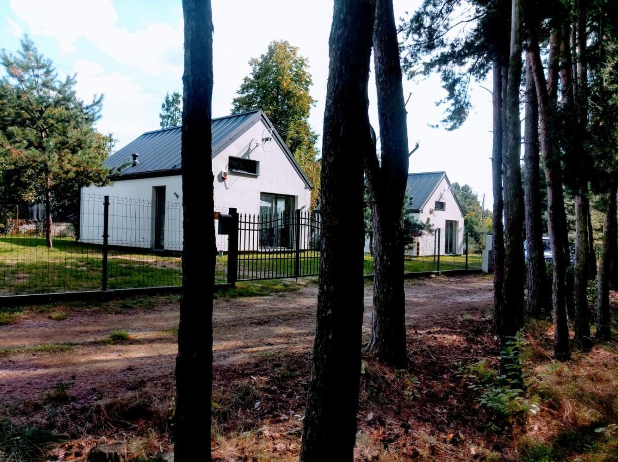 Narev Domy Wakacyjne Kazdy Dom Na Wylacznosc Oddzielnie Ogrodzony Pomiechówek Exterior foto