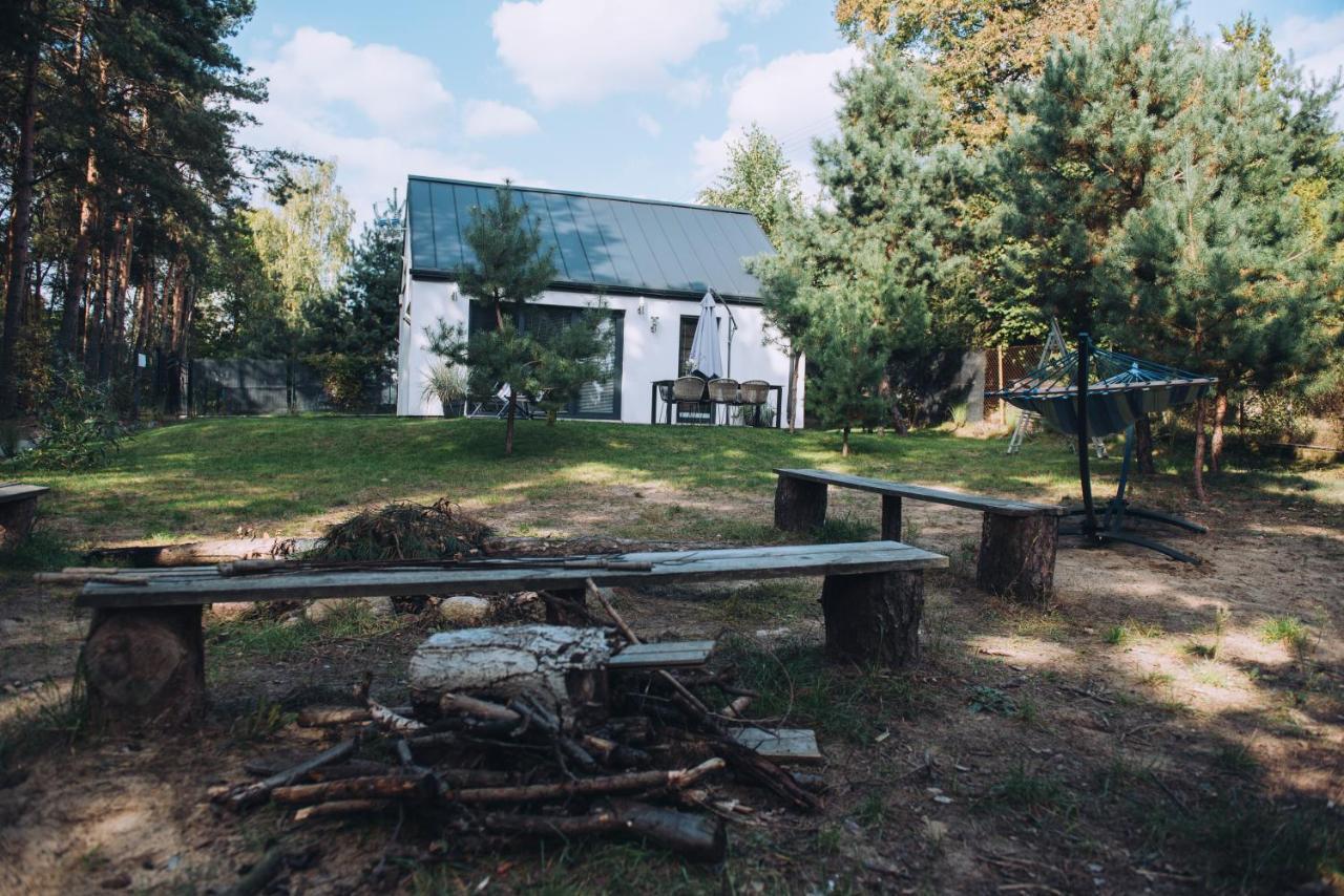 Narev Domy Wakacyjne Kazdy Dom Na Wylacznosc Oddzielnie Ogrodzony Pomiechówek Exterior foto
